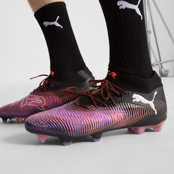 Chaussures de soccer à crampons pour terrain ferme FUTURE 8 ULTIMATE Homme, PUMA Black-PUMA White-Glowing Red, extralarge